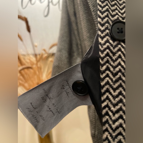 Raquel Allegra Black and White Women's Blazer Jacket with Houndstooth Pattern - Picture 9 of 9